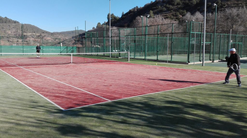 "El CT Caldes negocia amb l'Ajuntament la millora de les pistes de tennis"