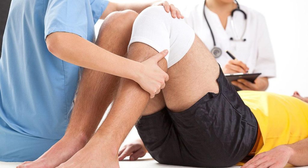 "Els socis del Club Tennis Caldes estan  assegurats contra accidents esportius"